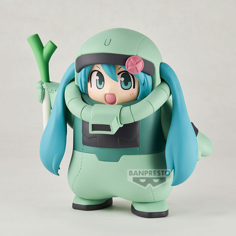 Hatsune Miku GUNDAM 45TH ANNIVERSARY COLLAB FIGURE Miku Zaku