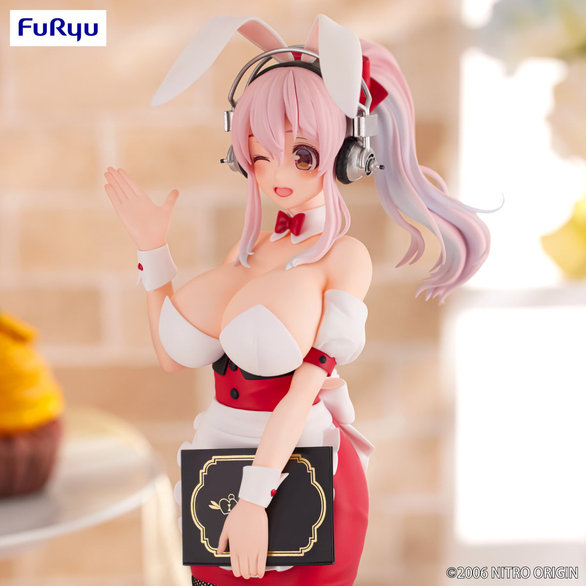super-sonico-bicute-bunny-figure-super-sonico-waitress-version