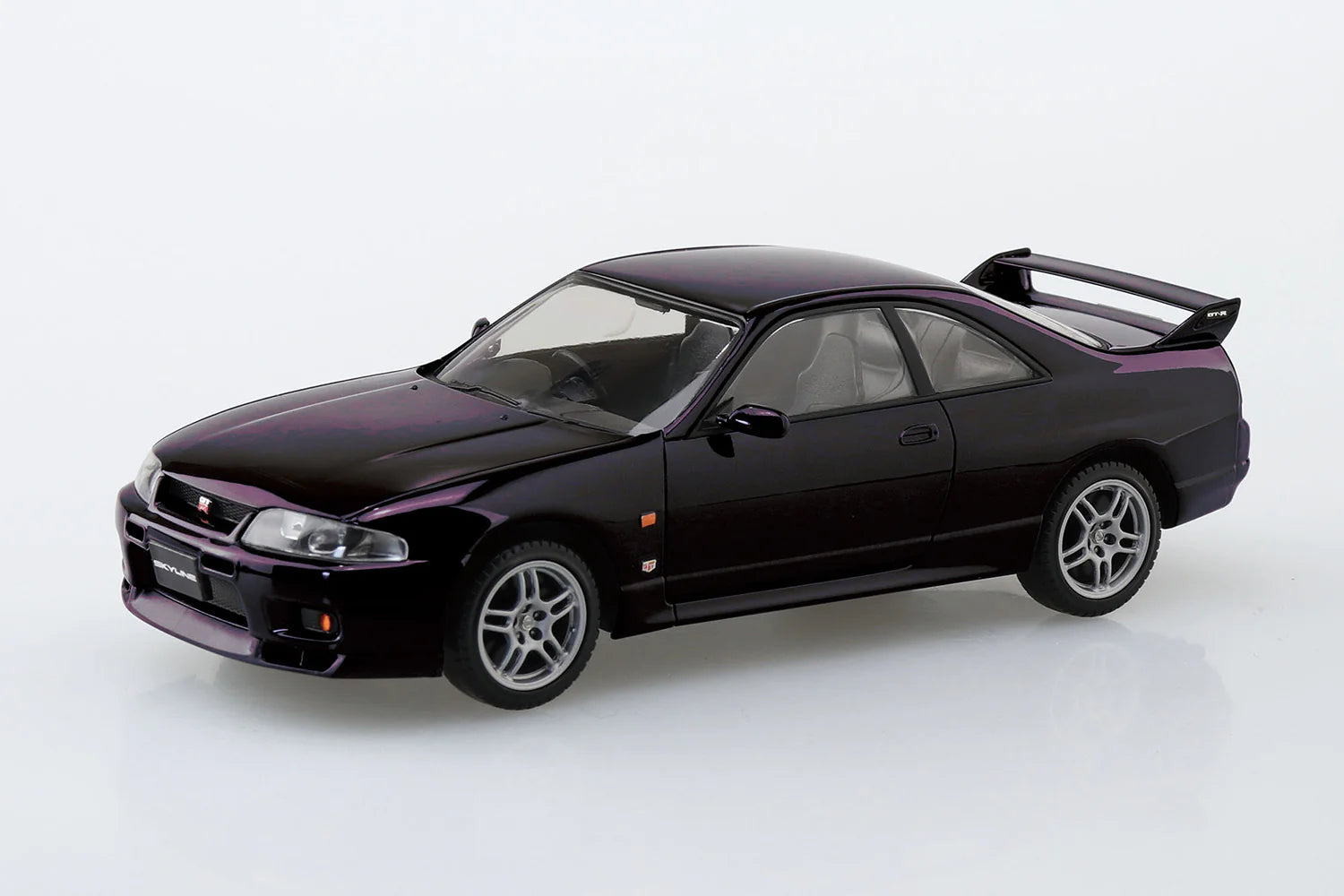 1/32 Nissan R33 Skyline Gtr (Midnight Purple)