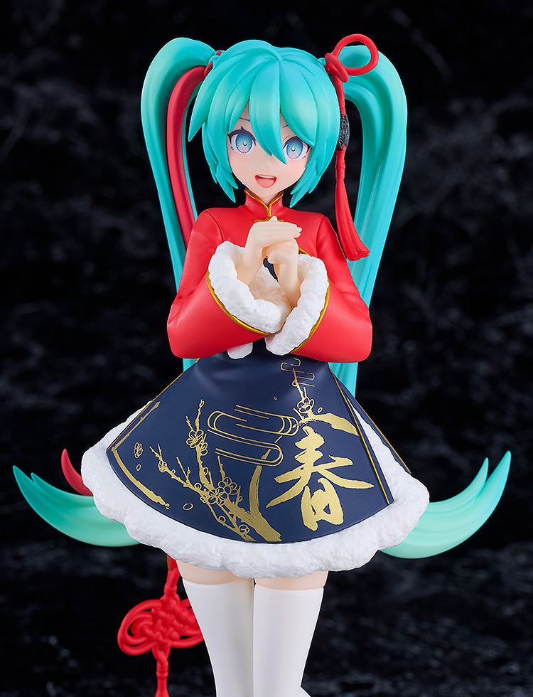 PRE ORDER Hatsune Miku: POP UP PARADE - Hatsune Miku (Sourxuan Chinese New Year Version)