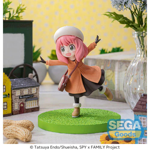 Spy X Family: LUMINASTA FIGURE - Anya Forger (Family 'Ooting' Ver)