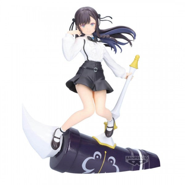 I May Be A Guild Receptionist But I’ll Solo Any Boss To Clock Out On Time - Alina Clover