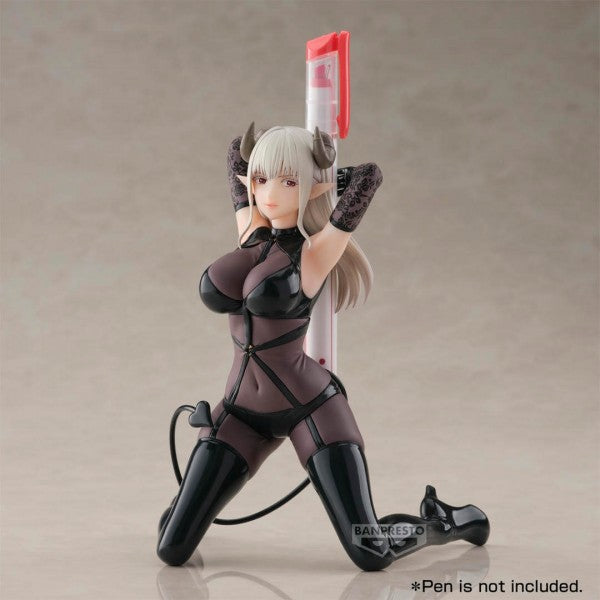 2.5 Dimensional Seduction: PEN HOLDER PRIZE FIGURE - Lady Lustalotte (Fabled Costume Ver)