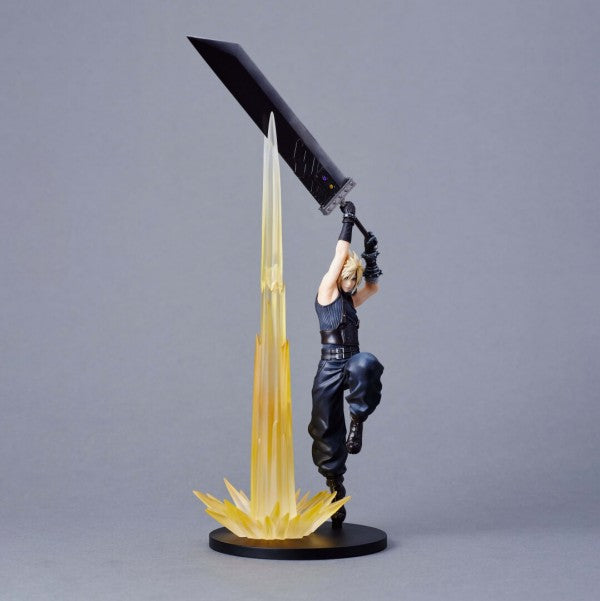 PRE ORDER Final fantasy VII Rebirth: STATUETTE - Cloud Strife