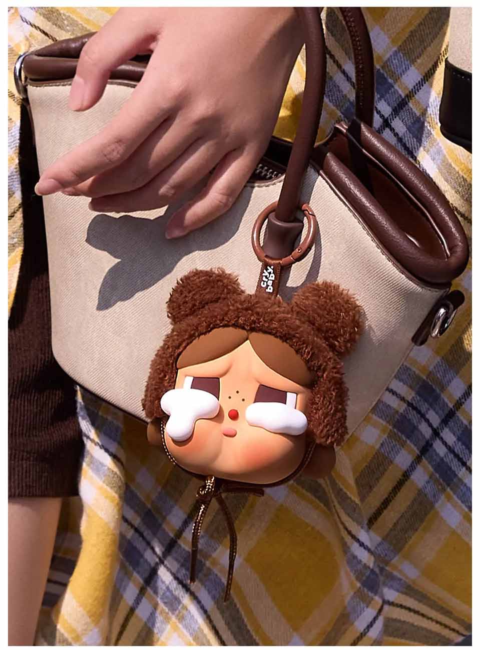 Crybaby: CRYING AGAIN EARPHONE CASE - Love Makes Us Cry