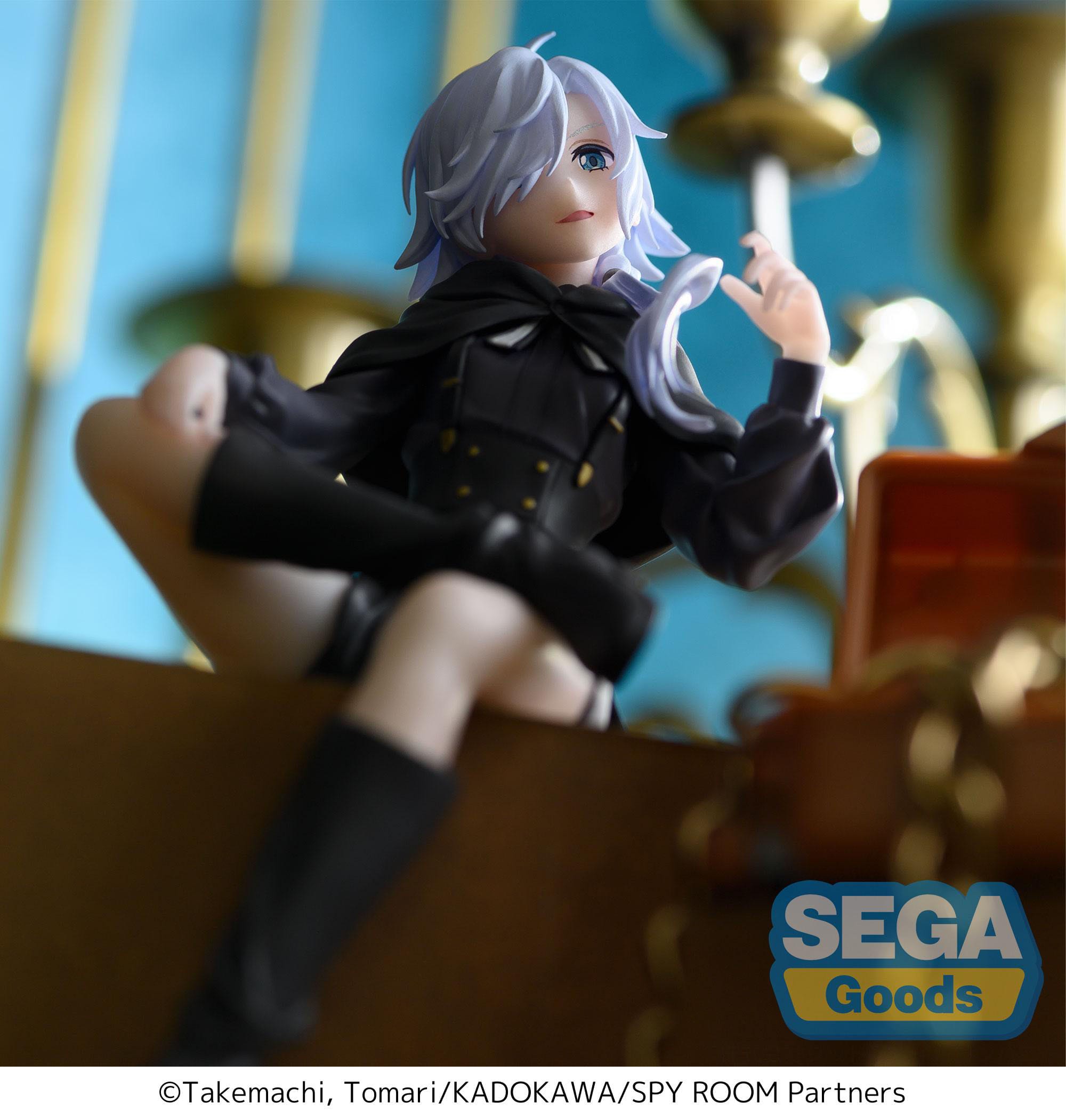 Spy Classoom: PM PERCHING FIGURE - Monika