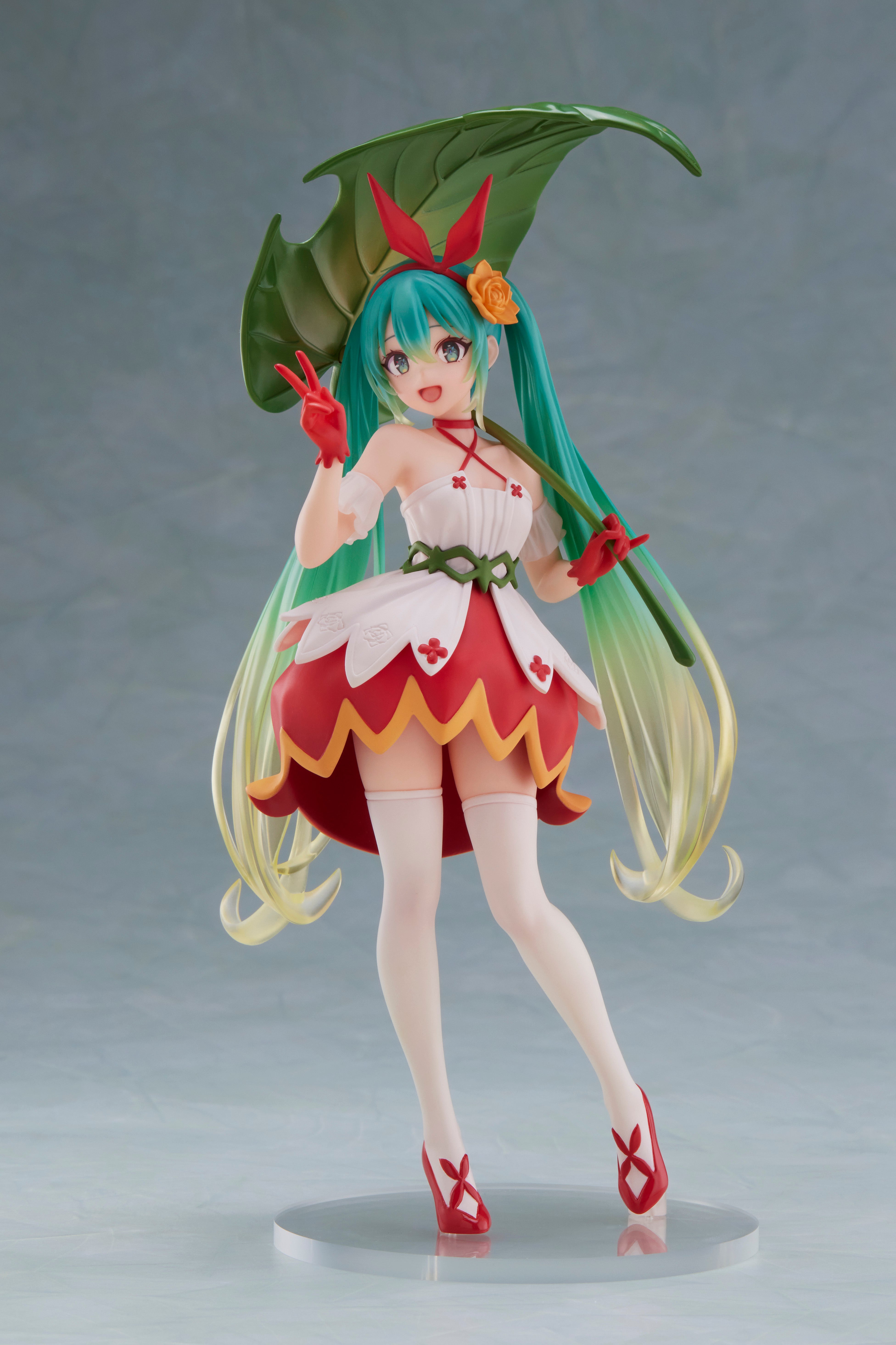 PRE ORDER Hatsune Miku: WONDERLAND FIGURE - Thumbelina