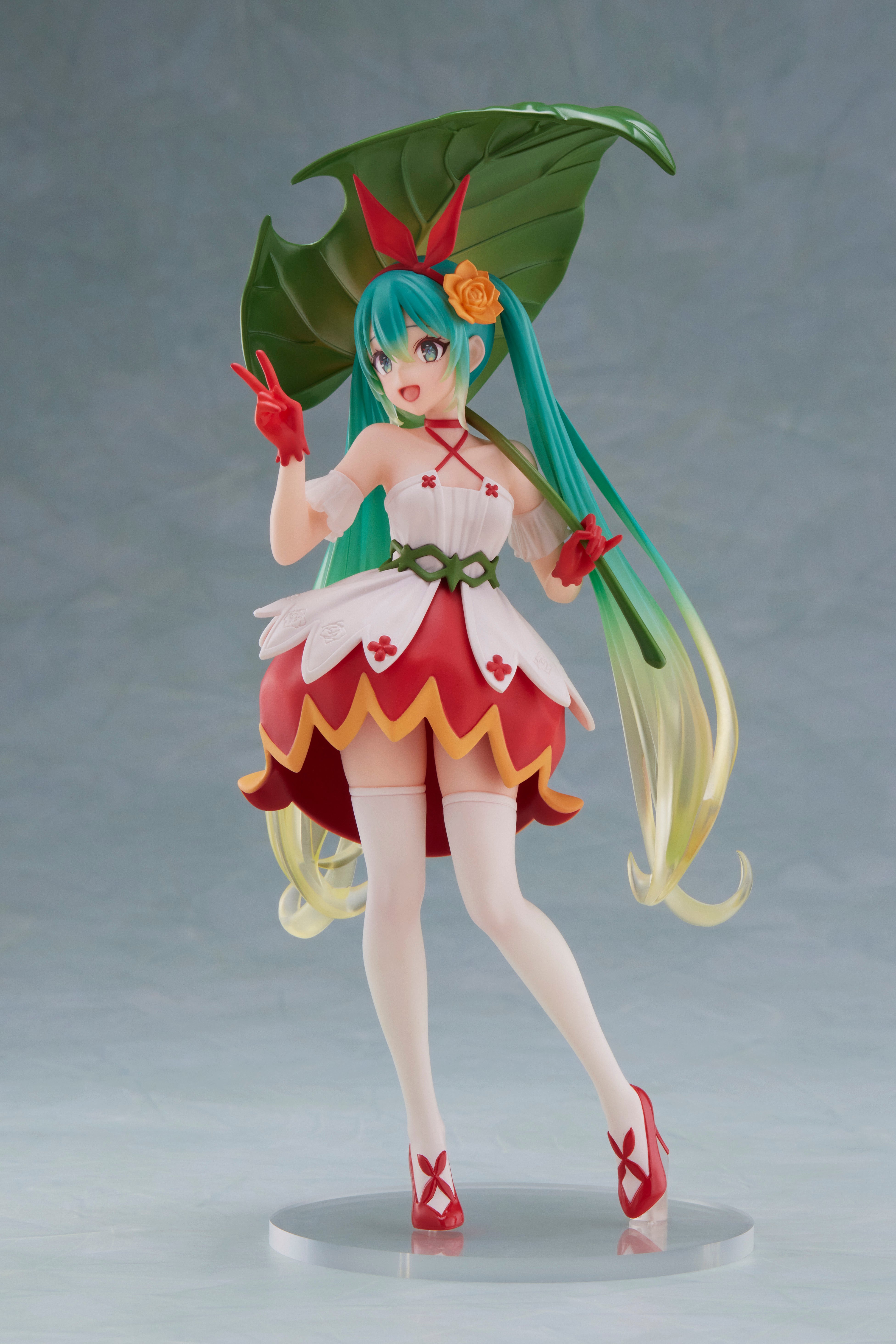 PRE ORDER Hatsune Miku: WONDERLAND FIGURE - Thumbelina
