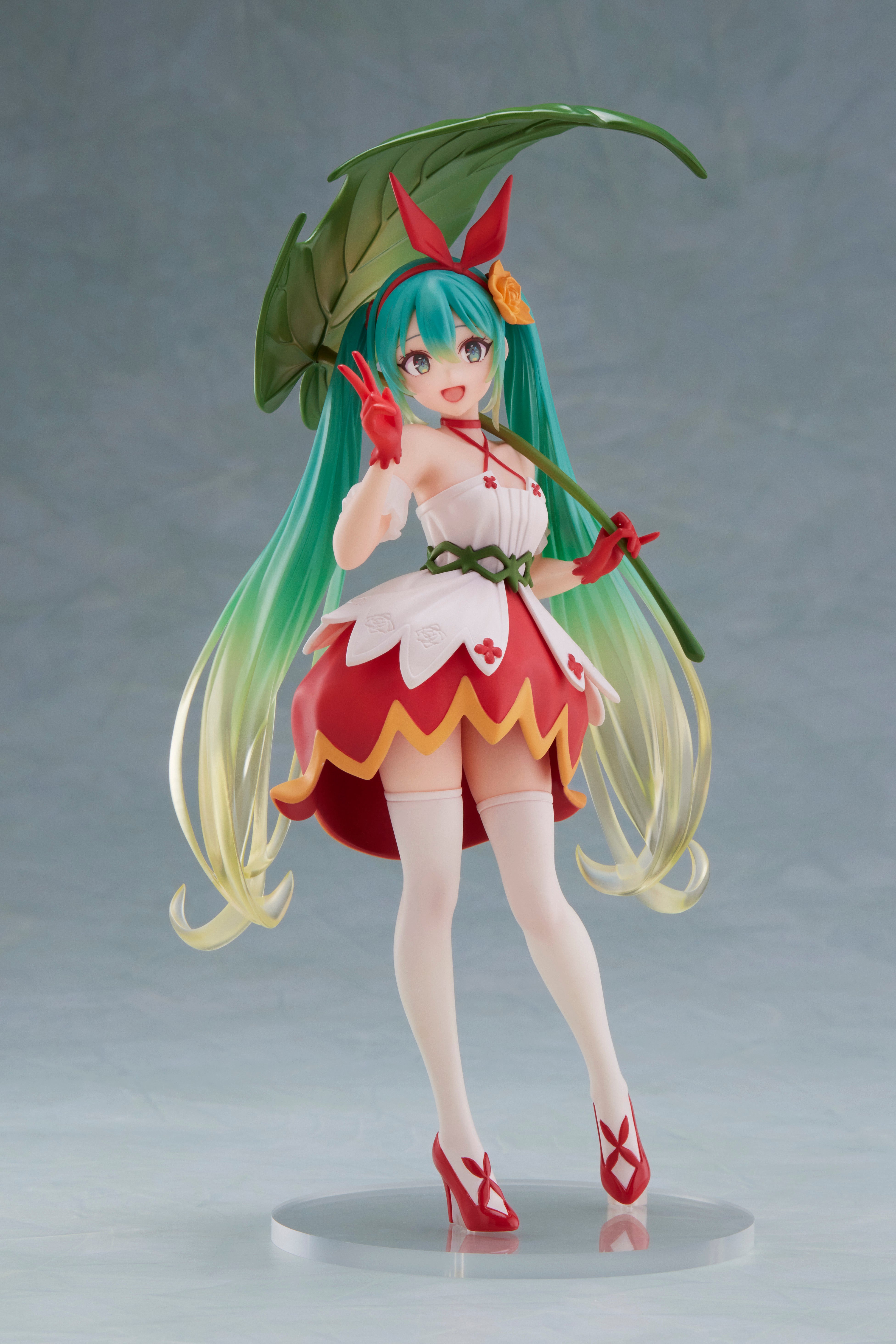 PRE ORDER Hatsune Miku: WONDERLAND FIGURE - Thumbelina
