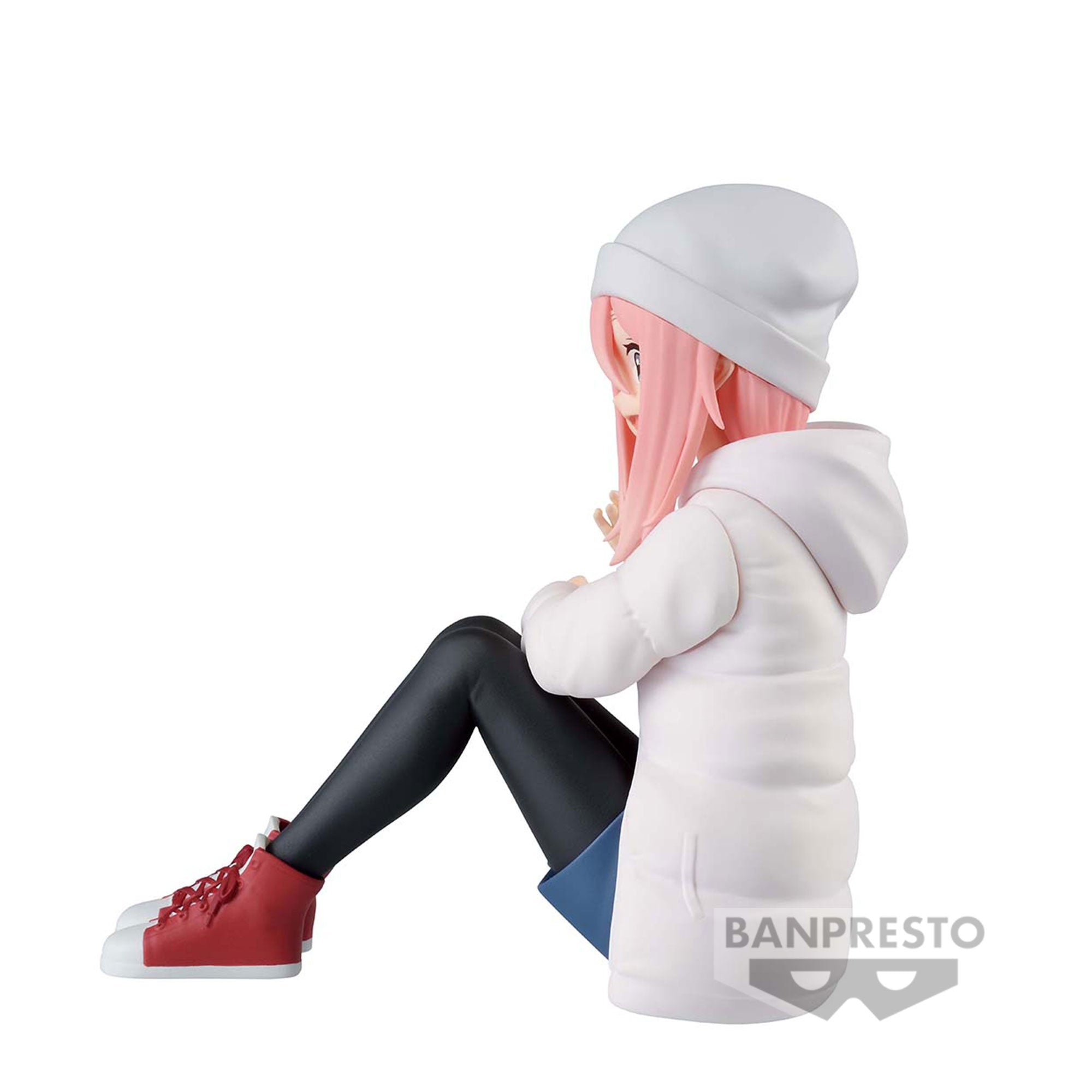 PRE ORDER - LAID-BACK CAMP SEASON 3 FIGURE NADESHIKO KAGAMIHARA