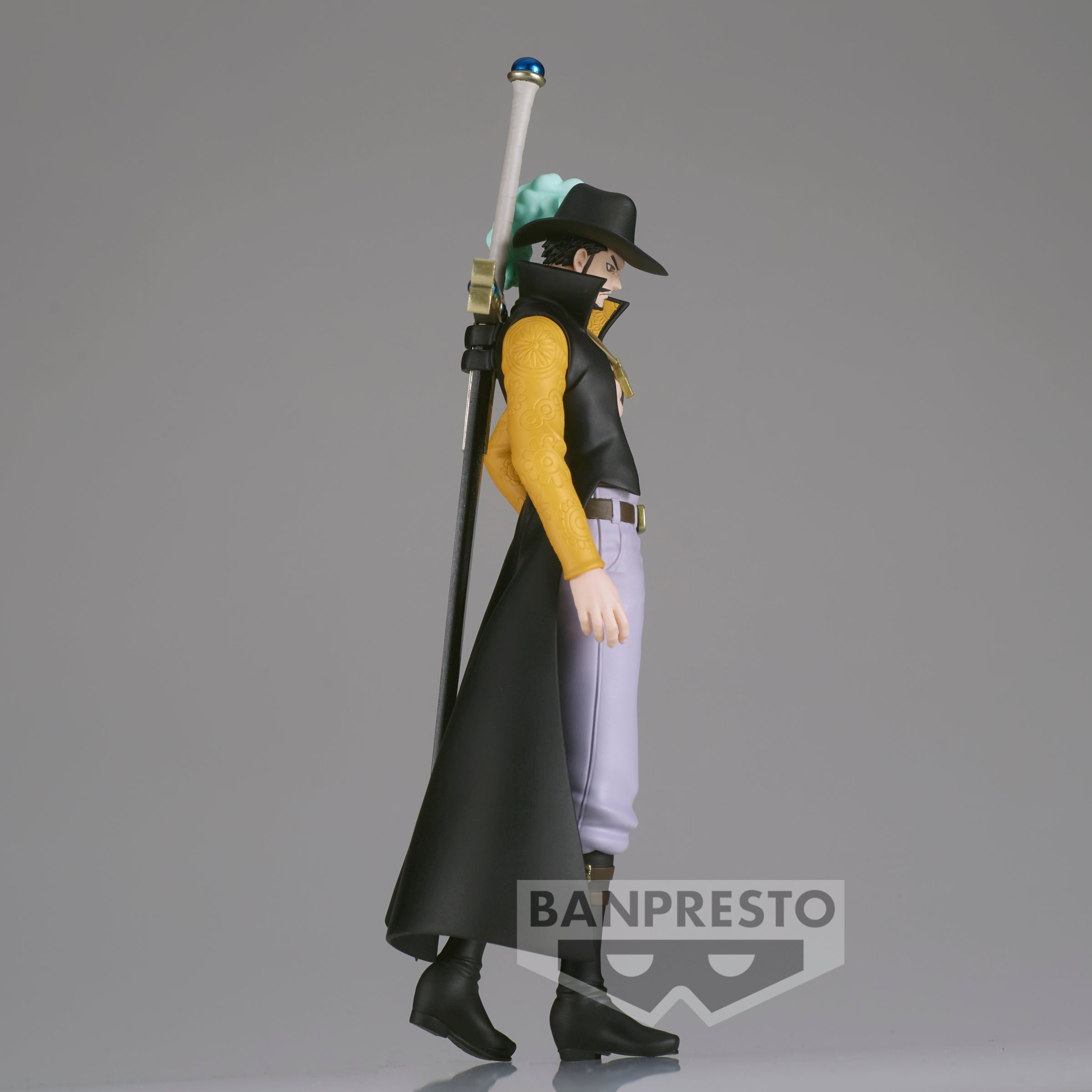 PRE ORDER - ONE PIECE THE SHUKKO-DRACULE.MIHAWK-