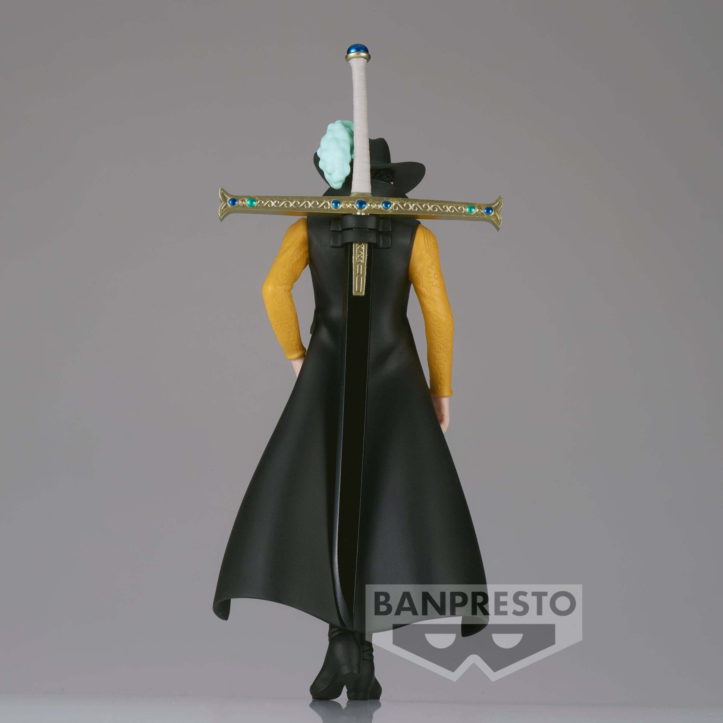 PRE ORDER - ONE PIECE THE SHUKKO-DRACULE.MIHAWK-