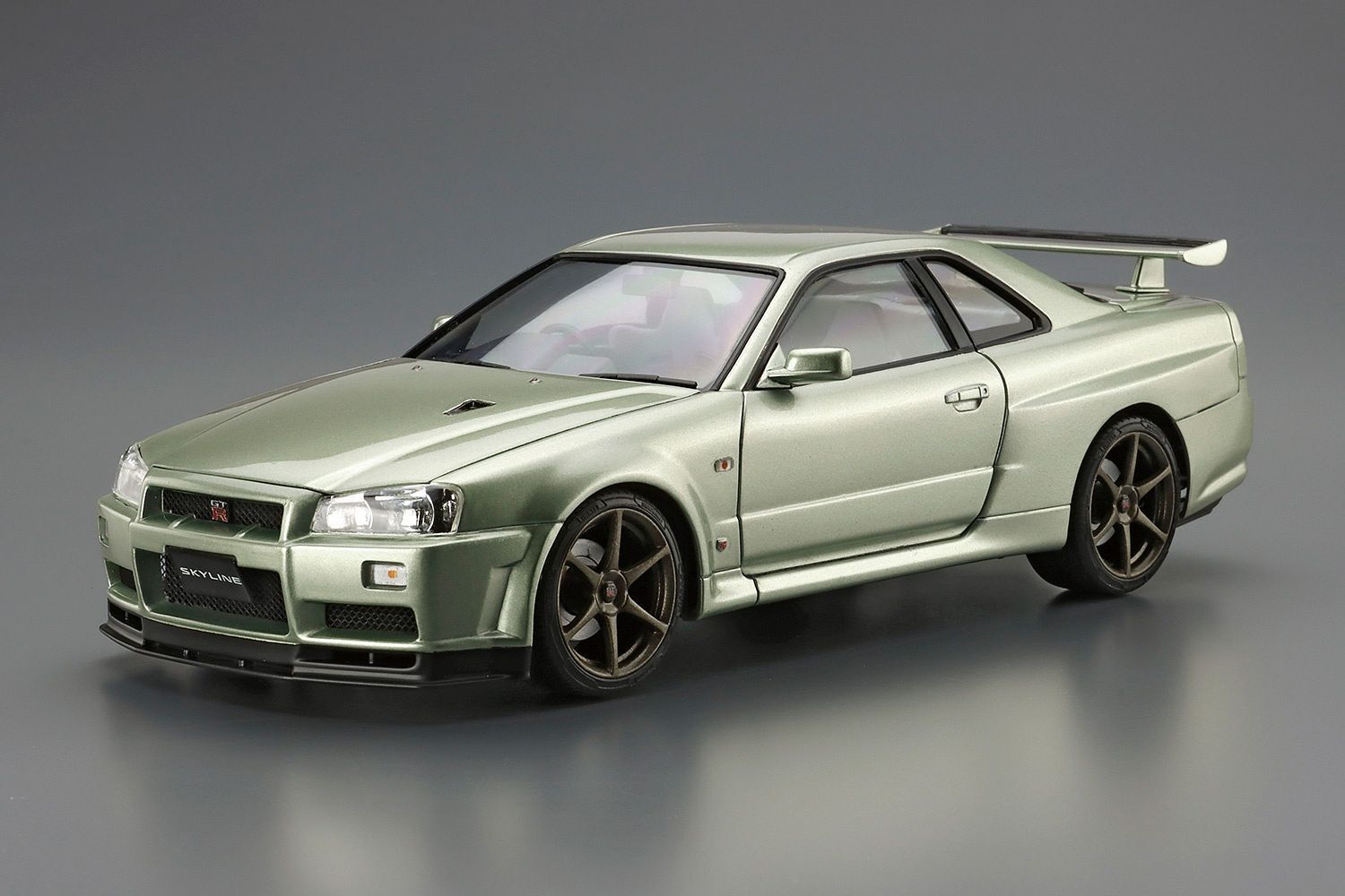 AOSHIMA 1/24 BNR34 SKYLINE GT-R V SPEC II NUR