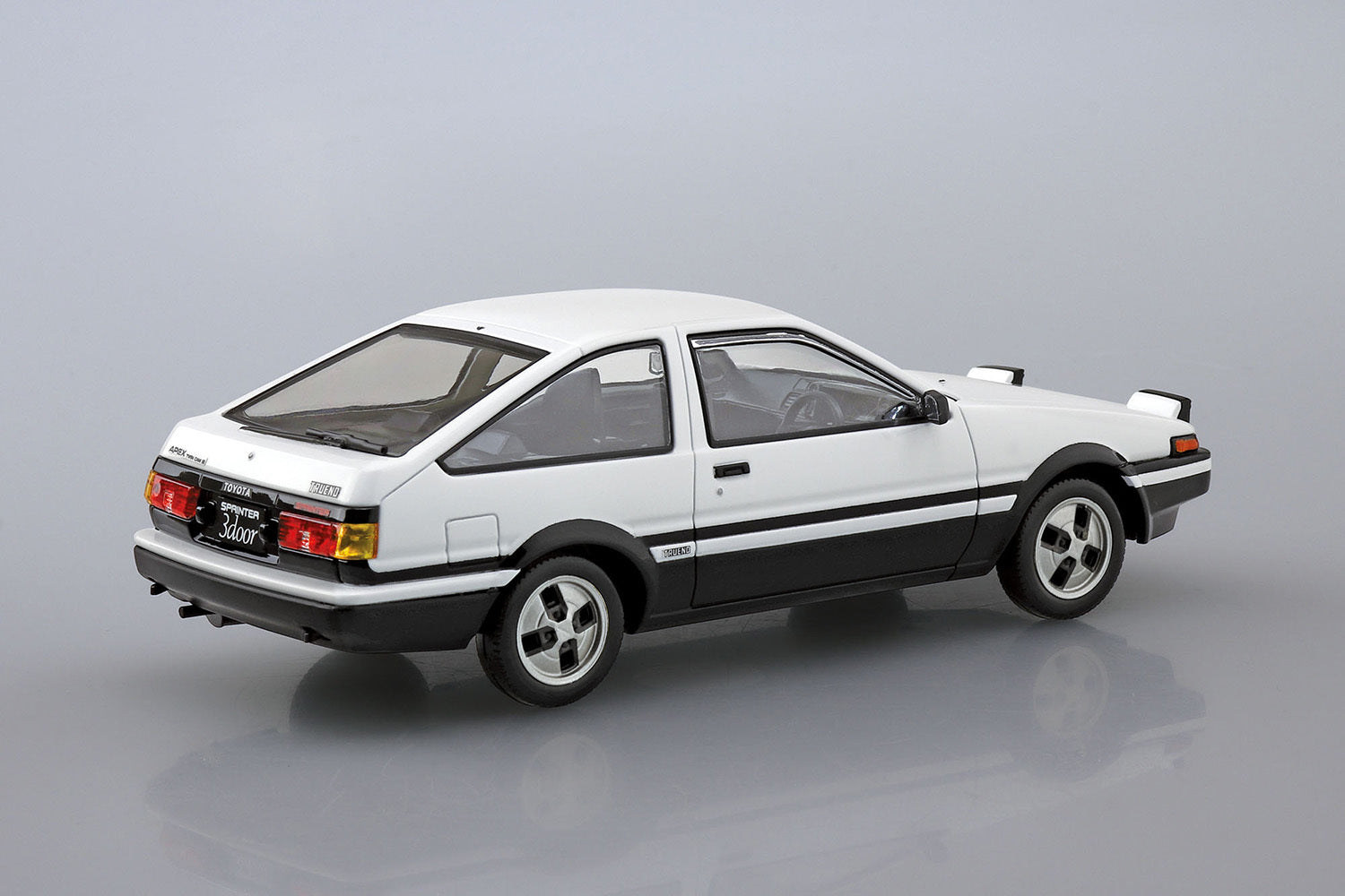 1/32 Toyota AE86 Sprinter - White