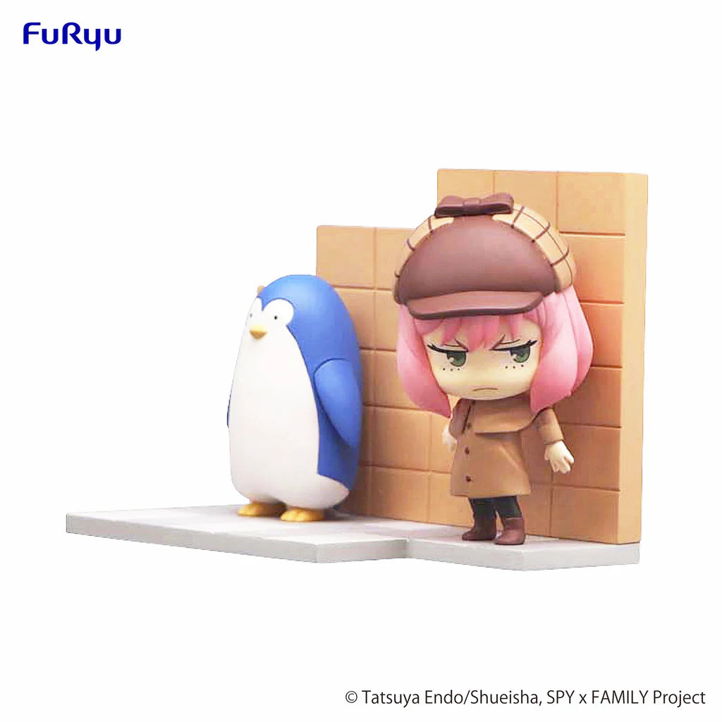 Spy X Family: HOLD FIGURE - Anya & Penguin