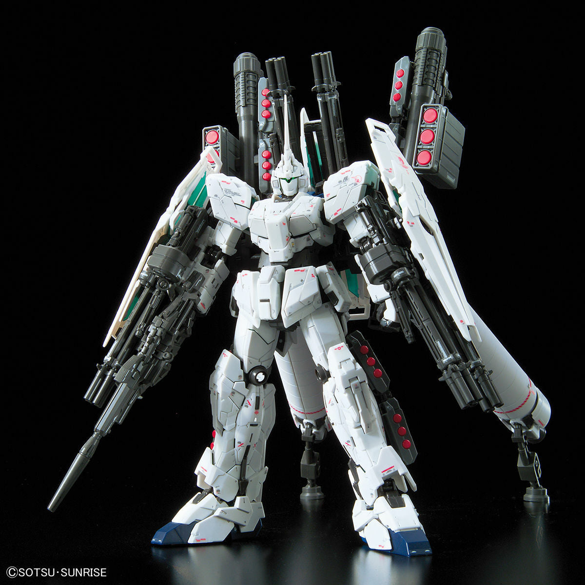 BANDAI 1/144 RG Full Armor Unicorn Gundam