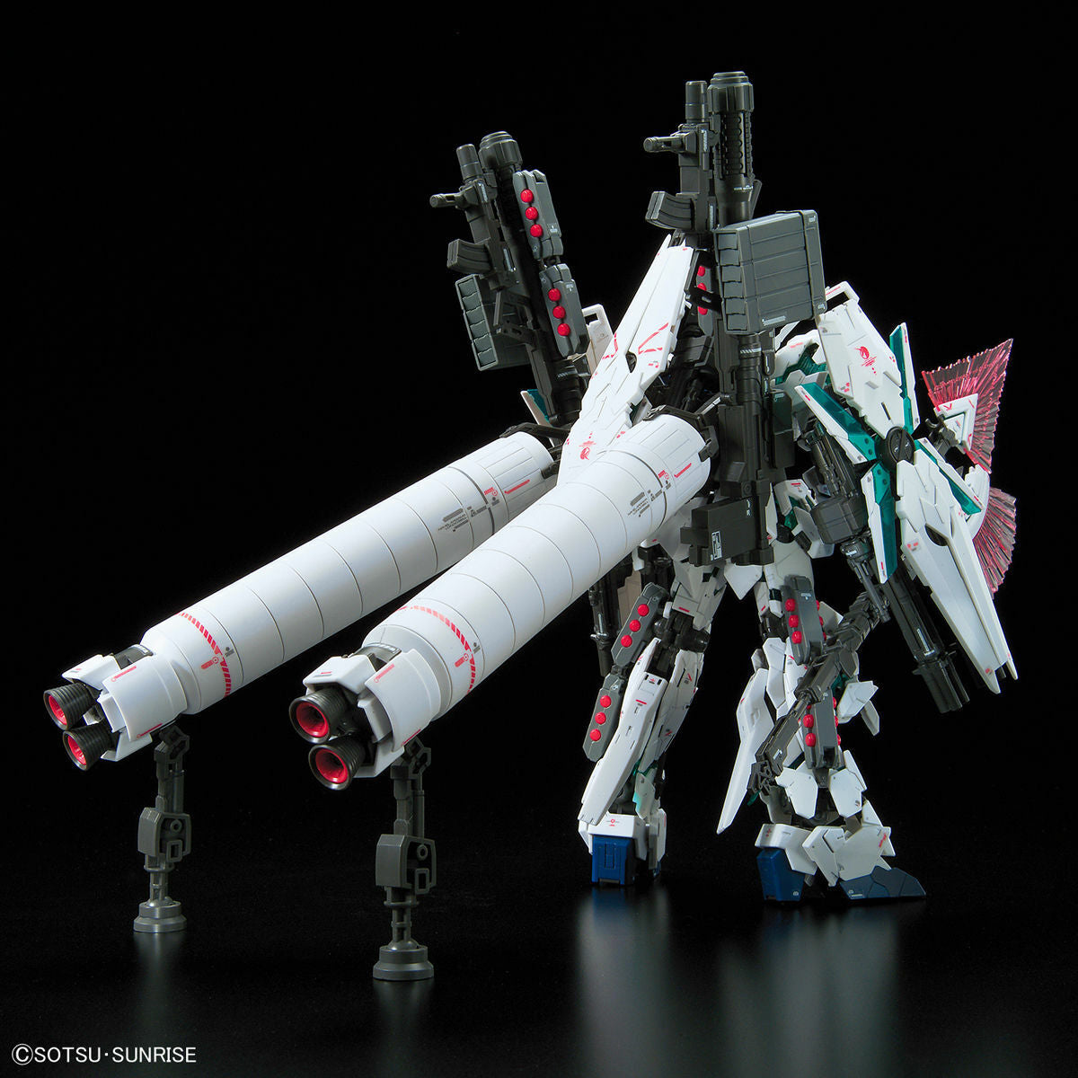 BANDAI 1/144 RG Full Armor Unicorn Gundam