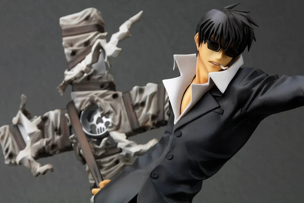 Trigun Badlands Rumble: 1/8 SCALE FIGURE ARTFX-J - Nicholas D. Wolfwood (Renewal Package Ver.)