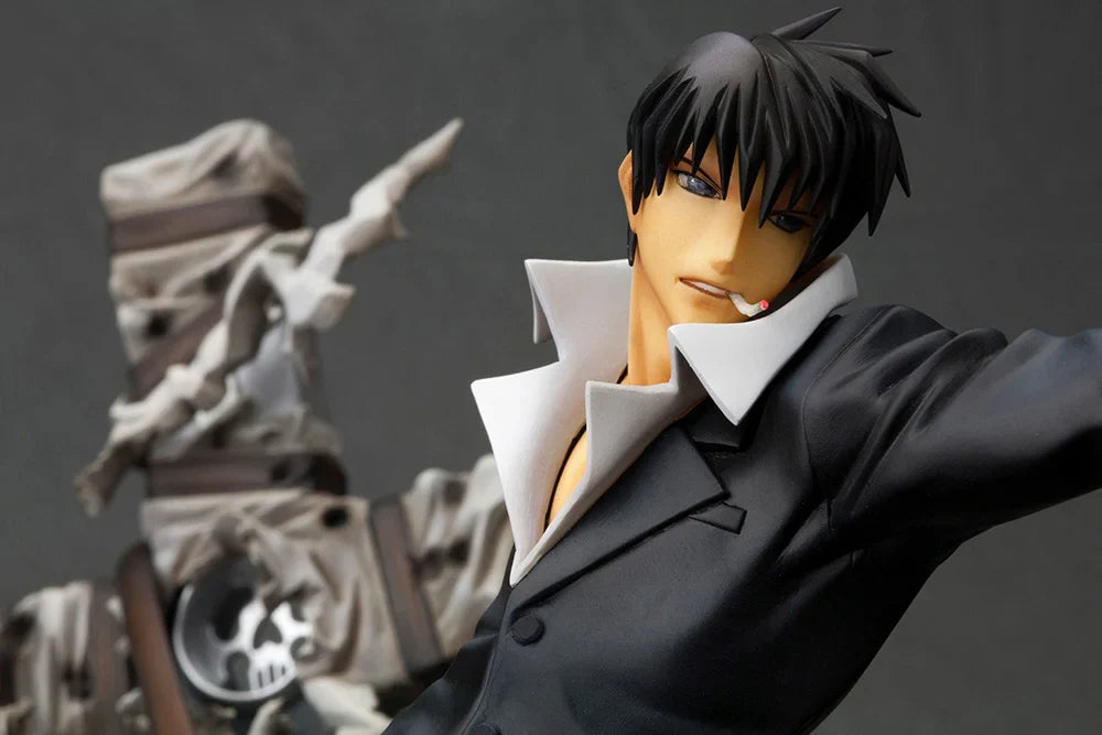 Trigun Badlands Rumble: 1/8 SCALE FIGURE ARTFX-J - Nicholas D. Wolfwood (Renewal Package Ver.)