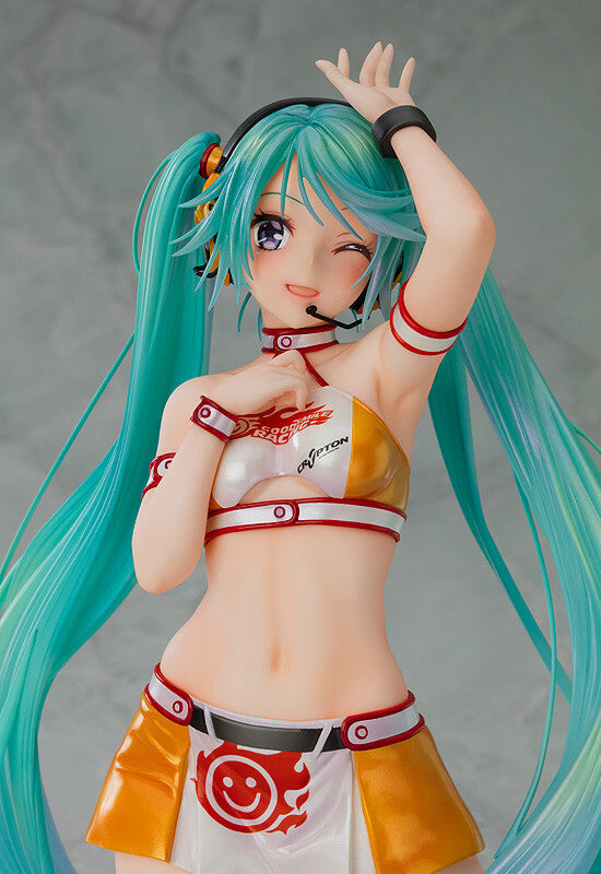 Vocaloid Characters: 1/7 SCALE FIGURE - Hatsune Miku GT Project: Racing Miku 2010 Ver. (Art by Kentaro Yabuki)