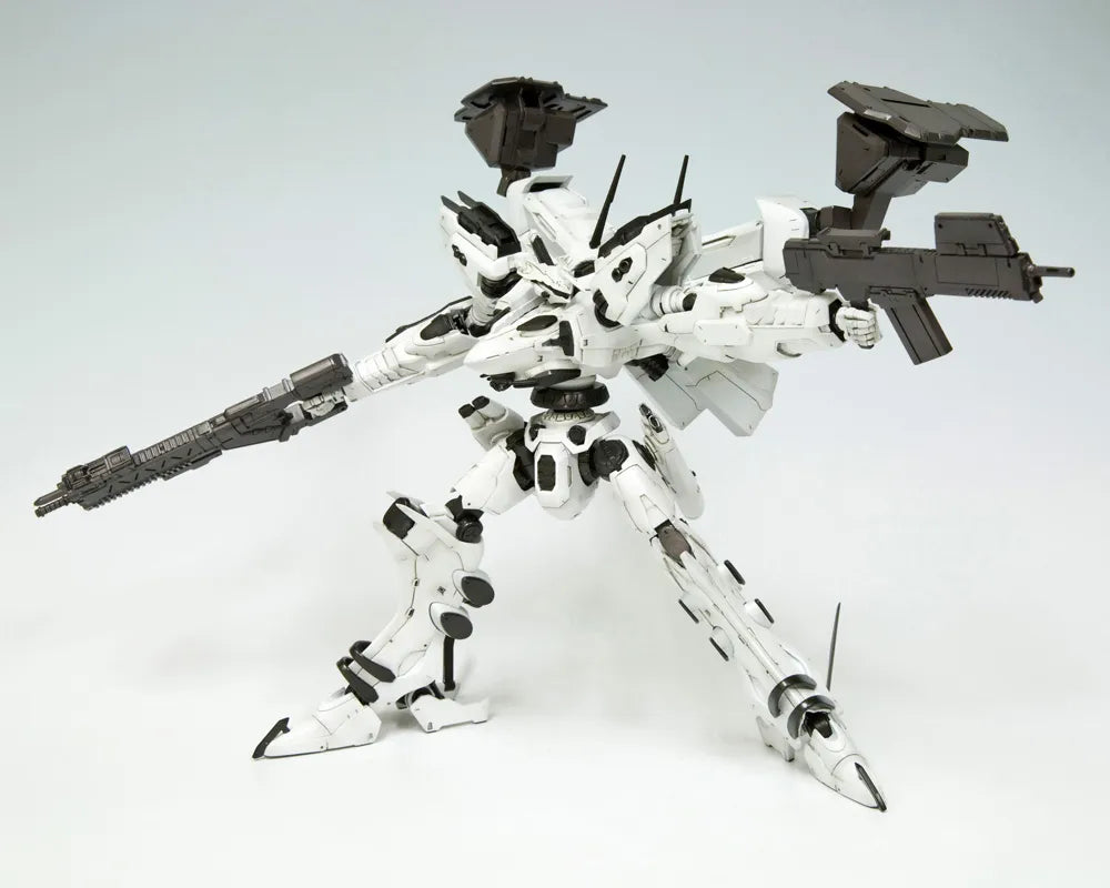 Armored Core 4 – 1/72 Lineark White-Glint