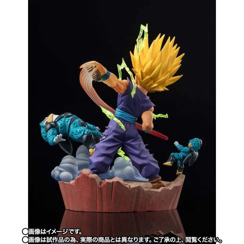 Dragon Ball: FIGUARTSZERO EXTRA BATTLE - Super Saiyan 2 Son Gohan Anger Exploding Into Power!!