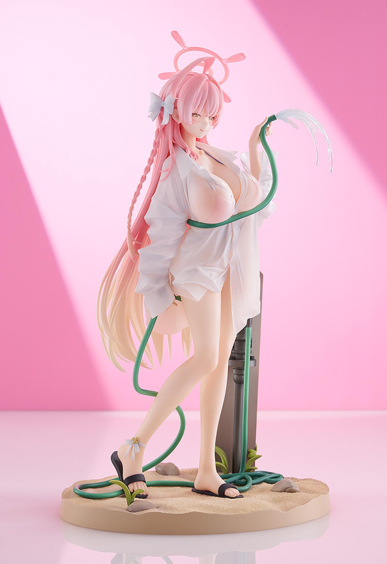 PRE ORDER Blue Archive: 1/7 SCALE FIGURE - Hanako (Swimsuit Ver)