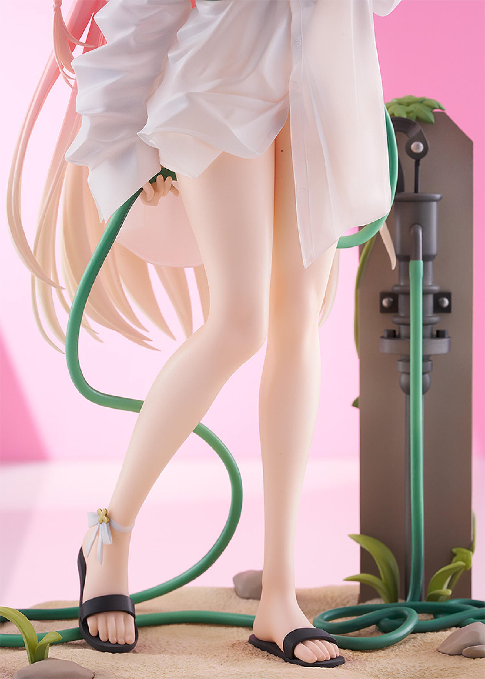PRE ORDER Blue Archive: 1/7 SCALE FIGURE - Hanako (Swimsuit Ver)