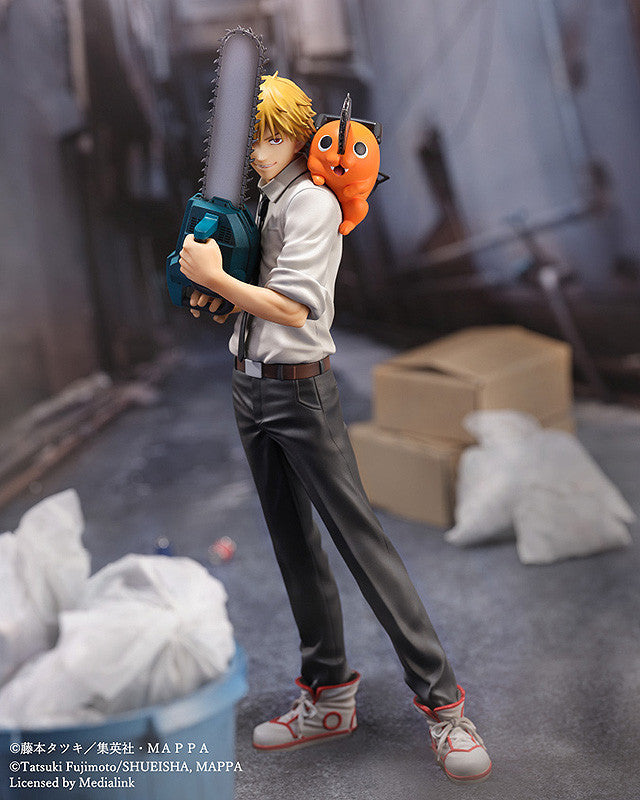 PRE ORDER Chainsaw Man Figure Denji Pochita 1/7 Scale