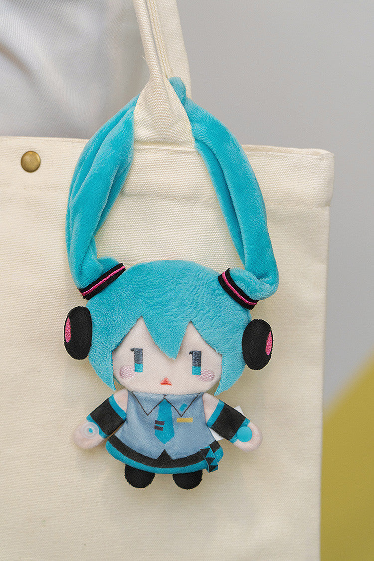 PRE ORDER Hatsune Miku: Keychain Pouch