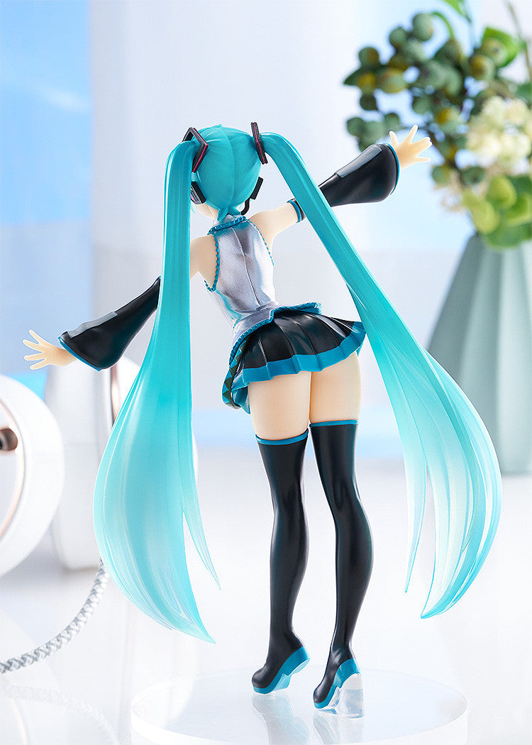 Vocaloid Characters: POP UP PARADE - Hatsune Miku (Translucent Colour Version)