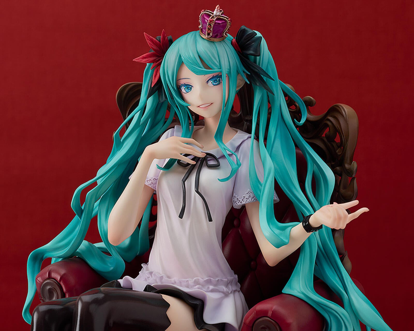 PRE ORDER Hatsune Miku: 1/7 SCALE FIGURE - World Is Mine (2024 Version)