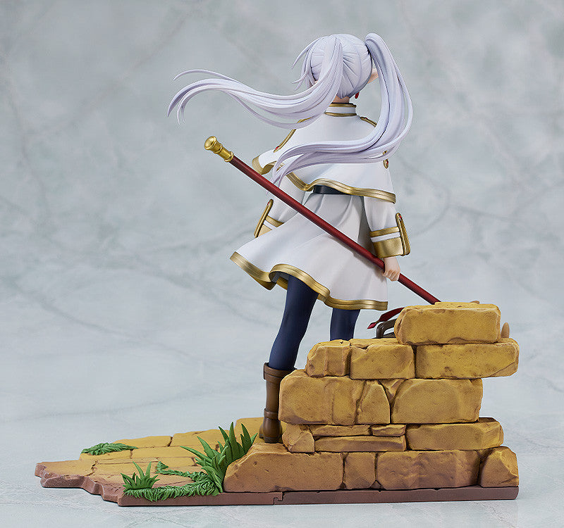 PRE ORDER Frieren Beyond Journey's End: 1/7 SCALE FIGURE - Frieren (Magic of the Eventide Glow)