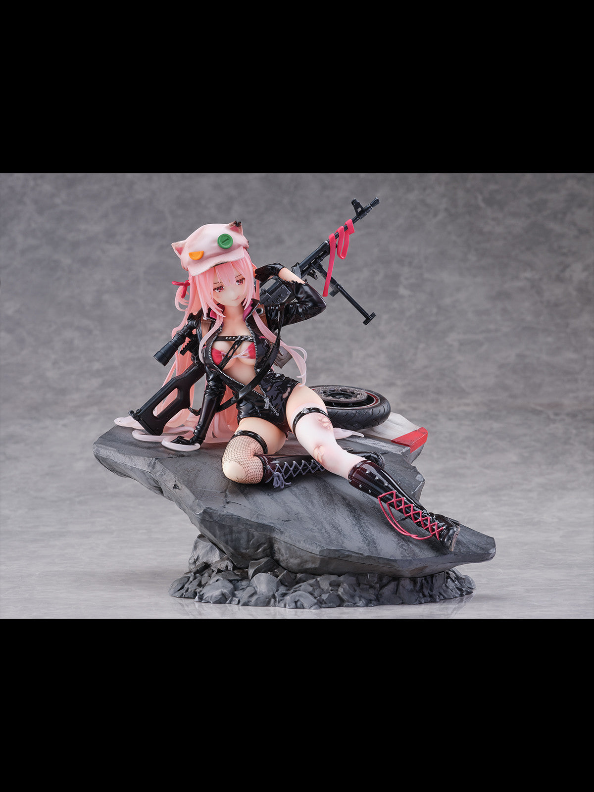 PRE ORDER Girls Frontline: 1/7 SCALE FIGURE - UKM-2000 with Lightning Speed (Heavy Damage Version)