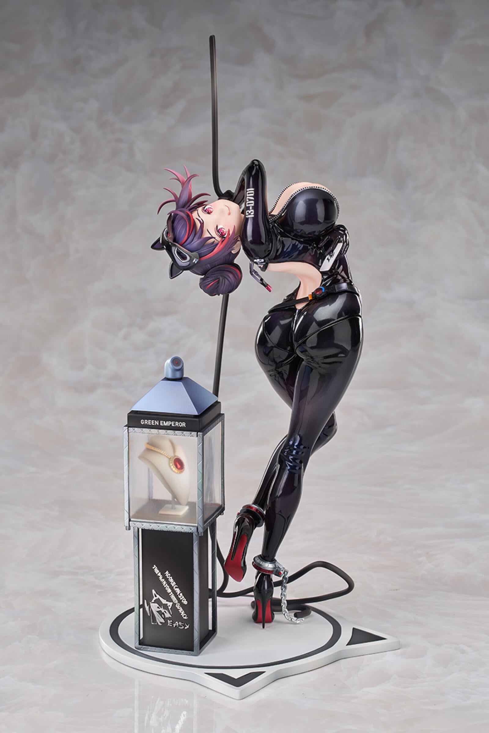 PRE ORDER Goddess Of Victory Nikke: 1/7 SCALE FIGURE - Quency (Escape Queen)