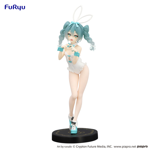 PRE ORDER Hatsune Miku: BICUTE BUNNY FIGURE - Rurudo White Color Version