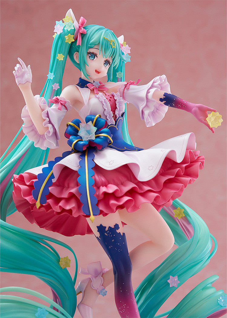 PRE ORDER Hatsune Miku: CREATOR'S COLLECTION 1/7 SCALE FIGURE - Hatsune Miku (Rosuuri Version)