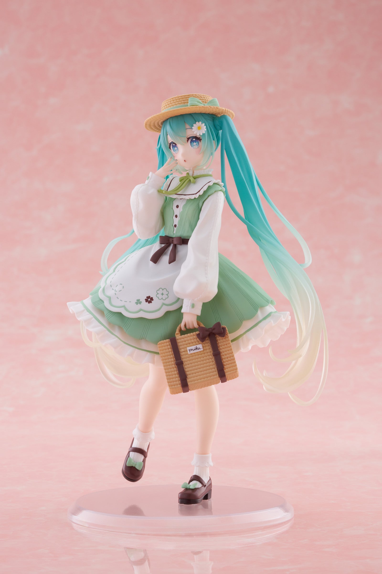 PRE ORDER Hatsune Miku: FASHION FIGURE - Country Miku