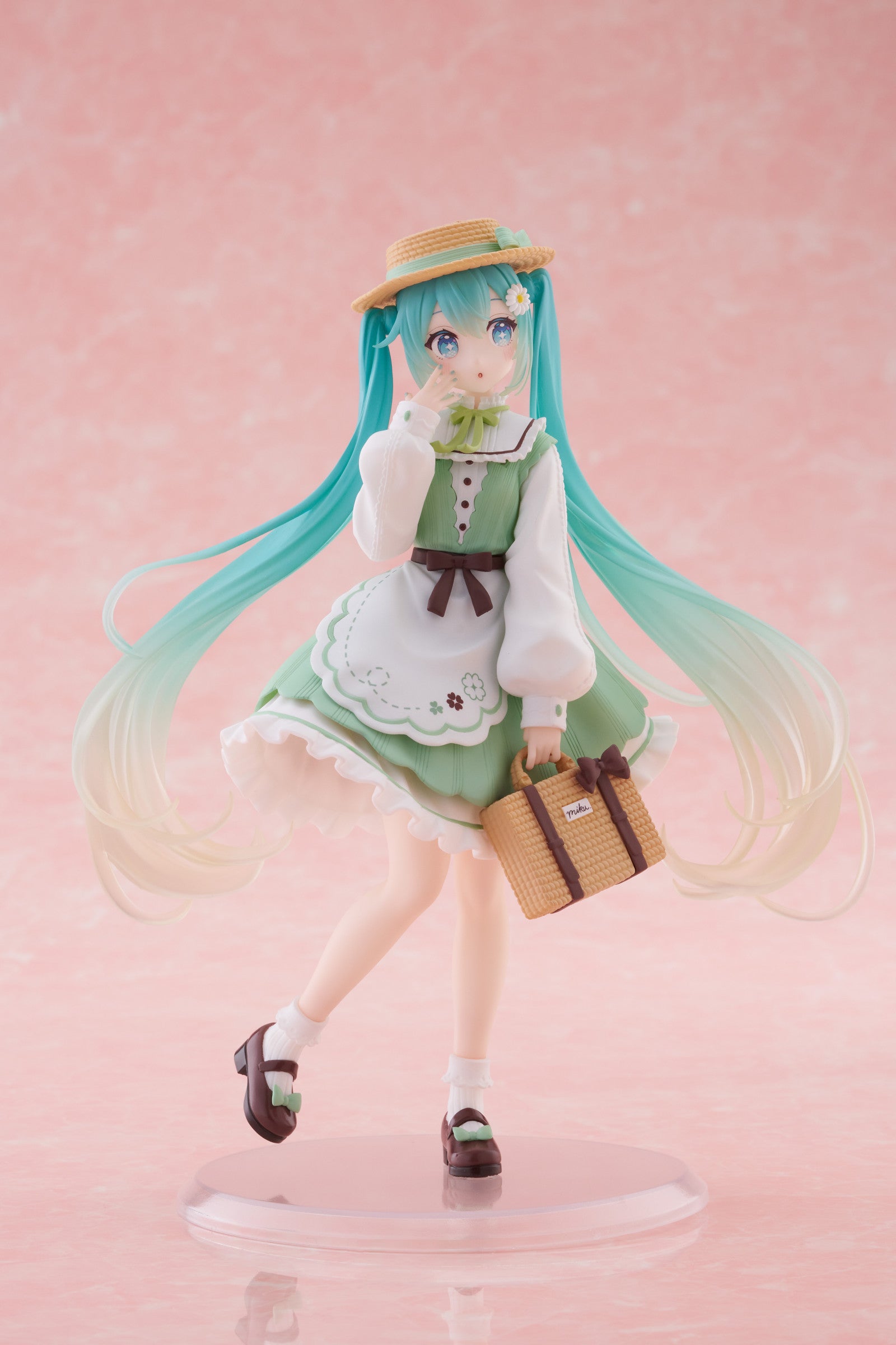 PRE ORDER Hatsune Miku: FASHION FIGURE - Country Miku