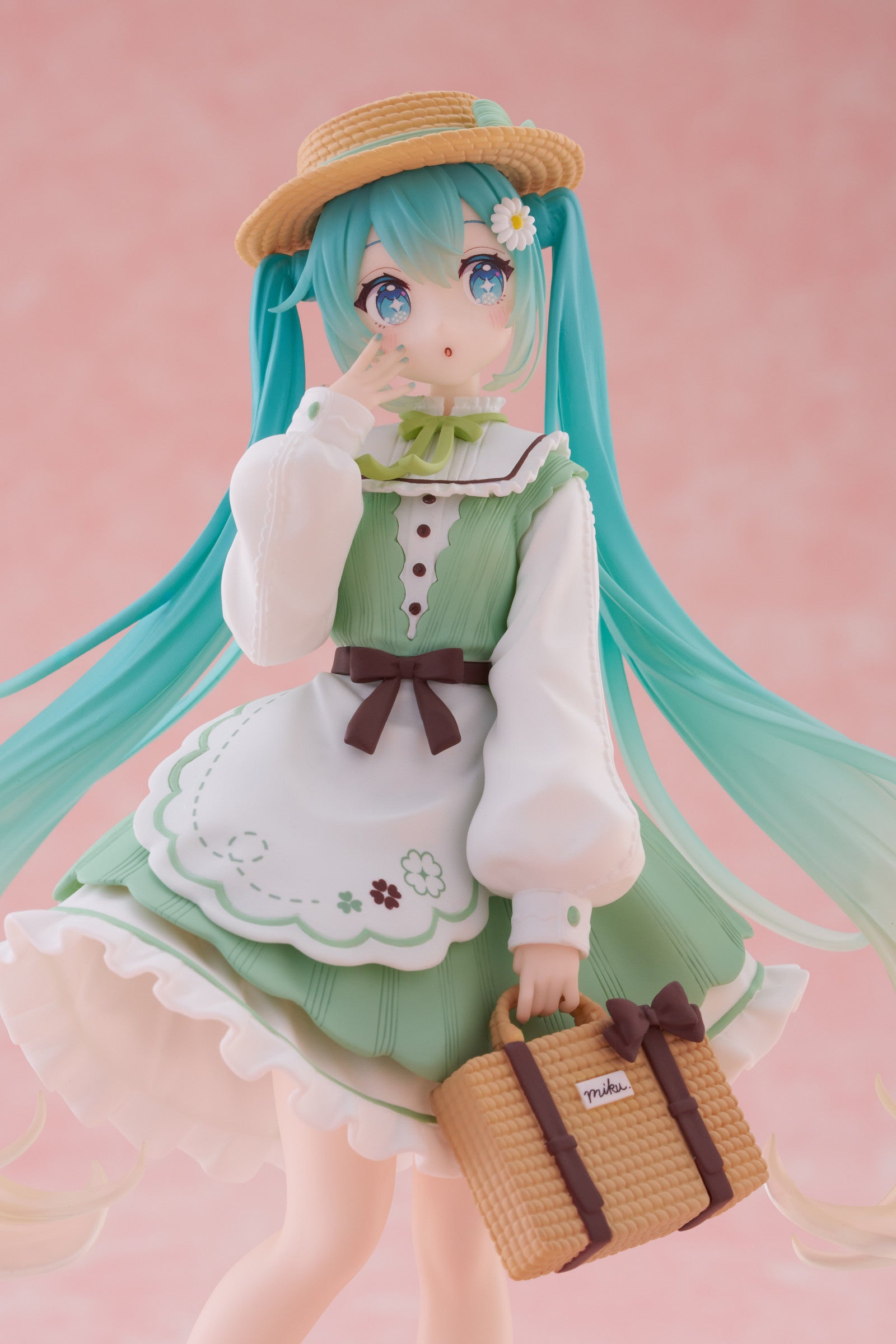 PRE ORDER Hatsune Miku: FASHION FIGURE - Country Miku