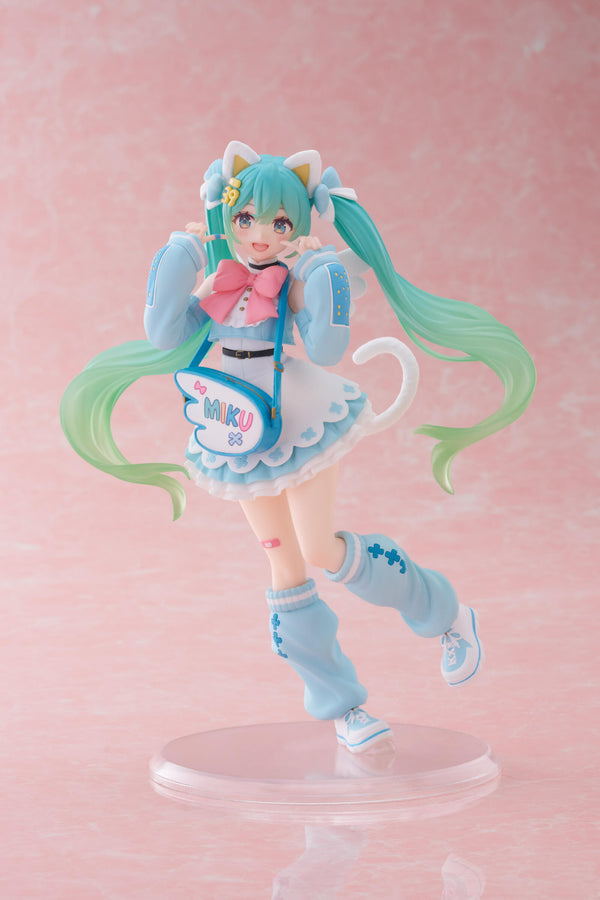 PRE ORDER Hatsune Miku Figure Fashion (Fancy Version)