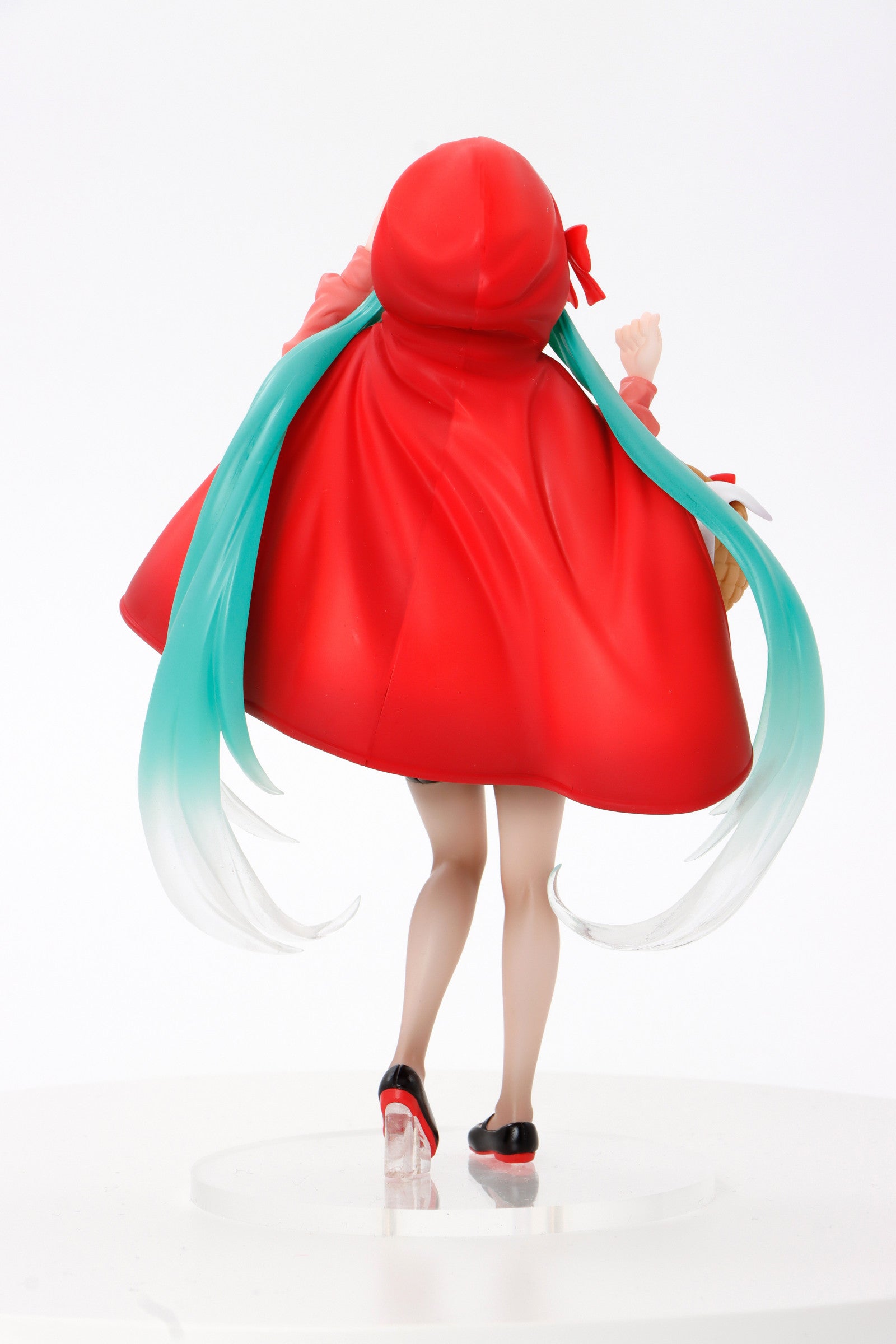 PRE ORDER Hatsune Miku: WONDERLAND FIGURE - Little Red Riding Hood