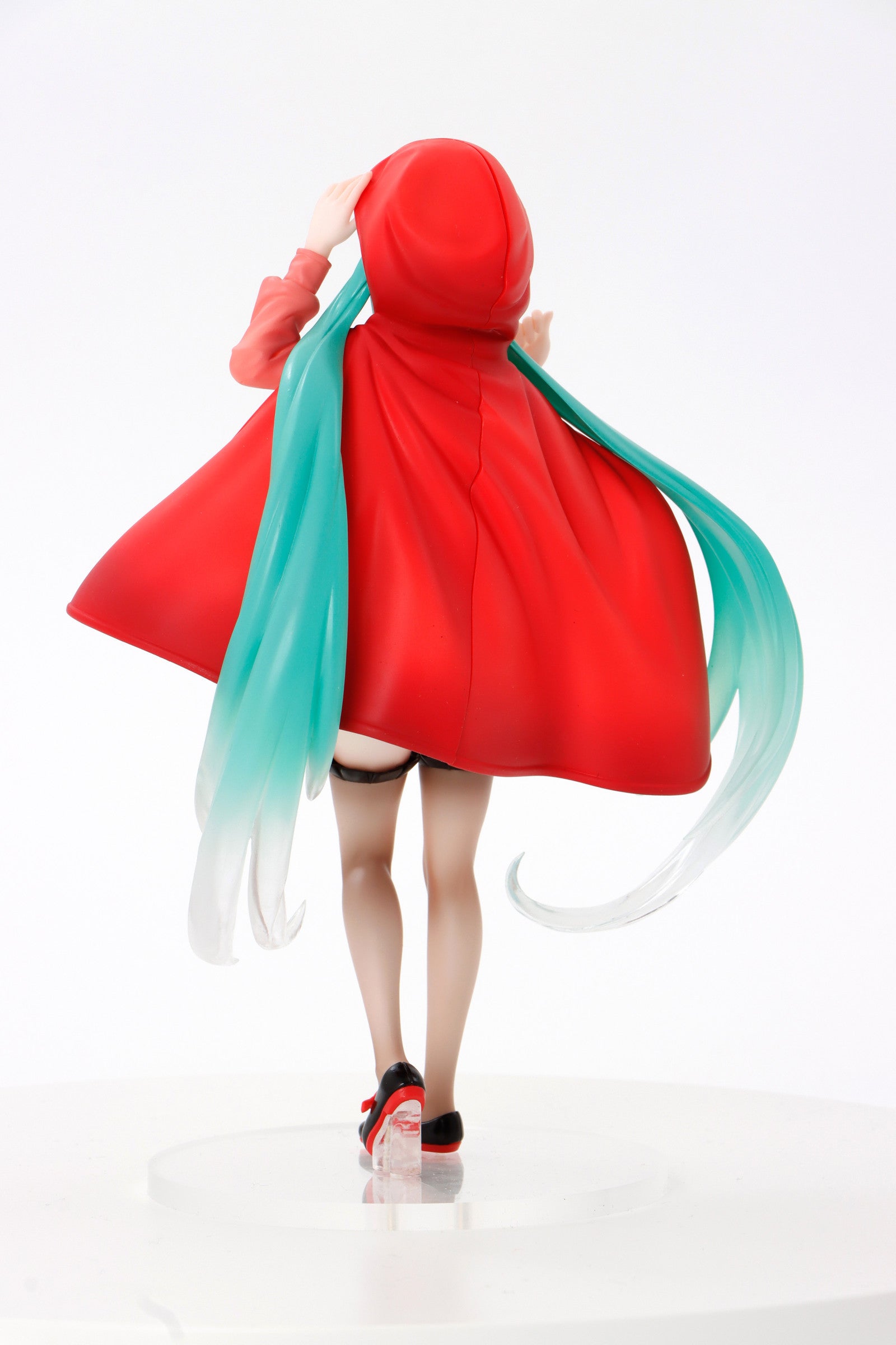 PRE ORDER Hatsune Miku: WONDERLAND FIGURE - Little Red Riding Hood