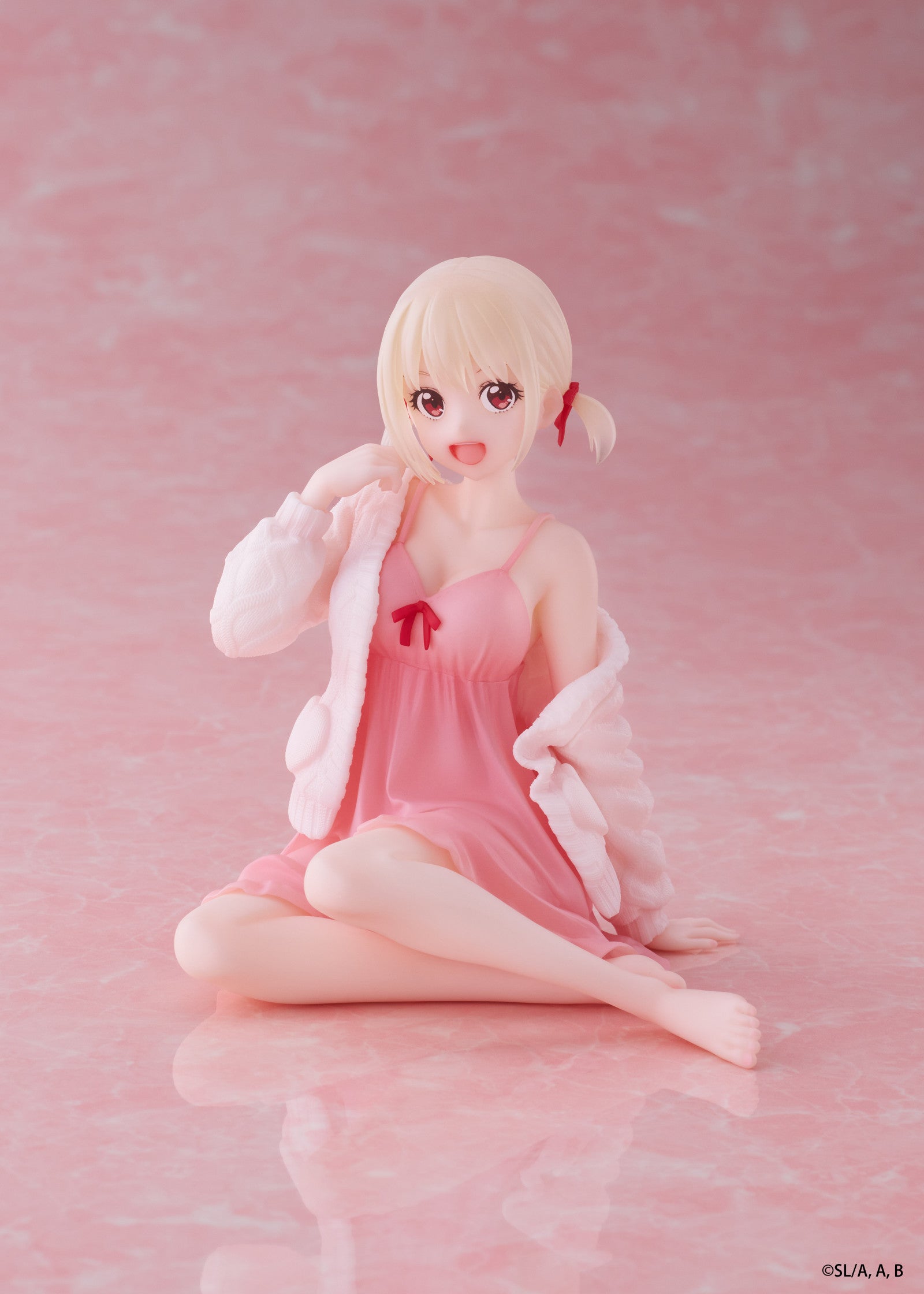 PRE ORDER Lycoris Recoil: DEKTOP CUTE FIGURE - Chisato Nishikigi (Roomwear Version)
