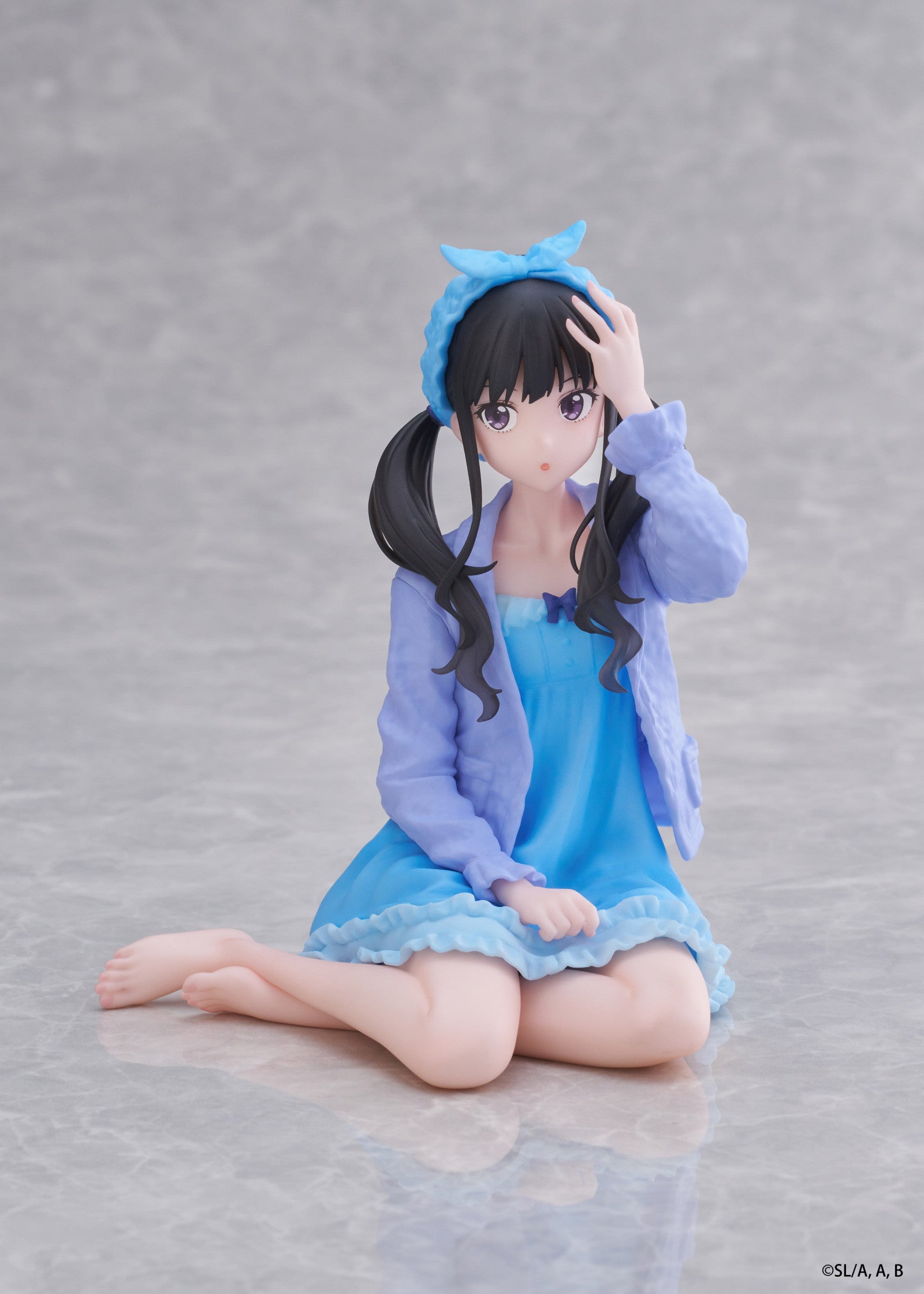 PRE ORDER Lycoris Recoil: DEKTOP CUTE FIGURE - Takina Inoue (Roomwear Version)