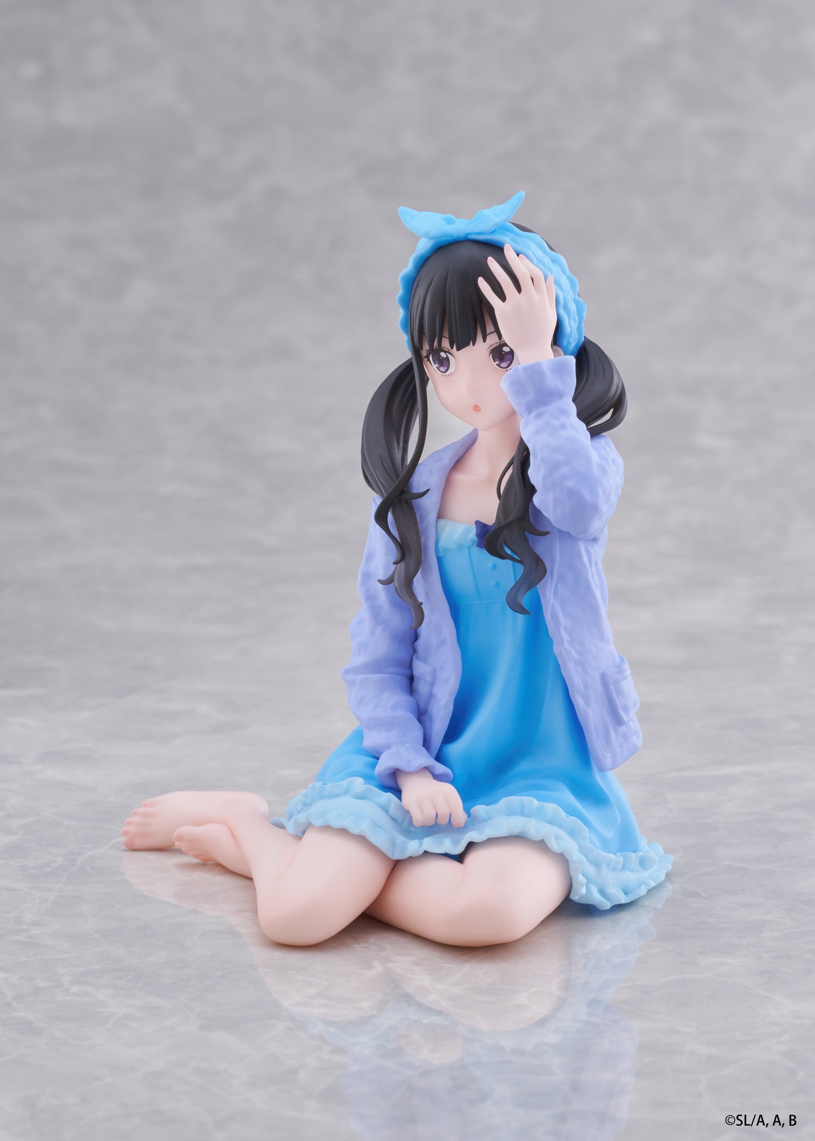 PRE ORDER Lycoris Recoil: DEKTOP CUTE FIGURE - Takina Inoue (Roomwear Version)