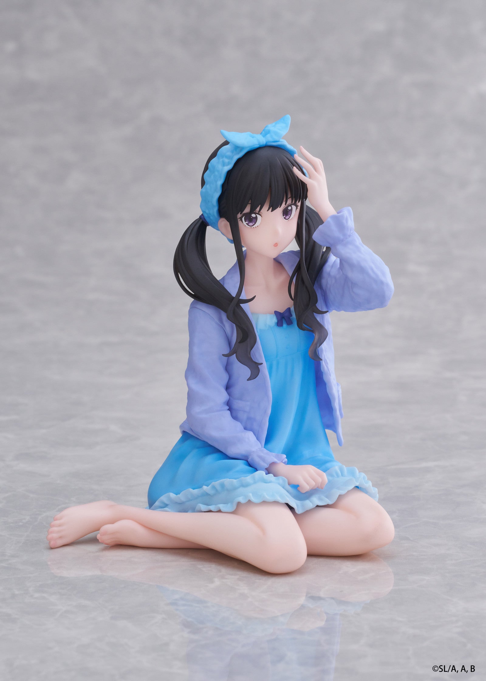 PRE ORDER Lycoris Recoil: DEKTOP CUTE FIGURE - Takina Inoue (Roomwear Version)