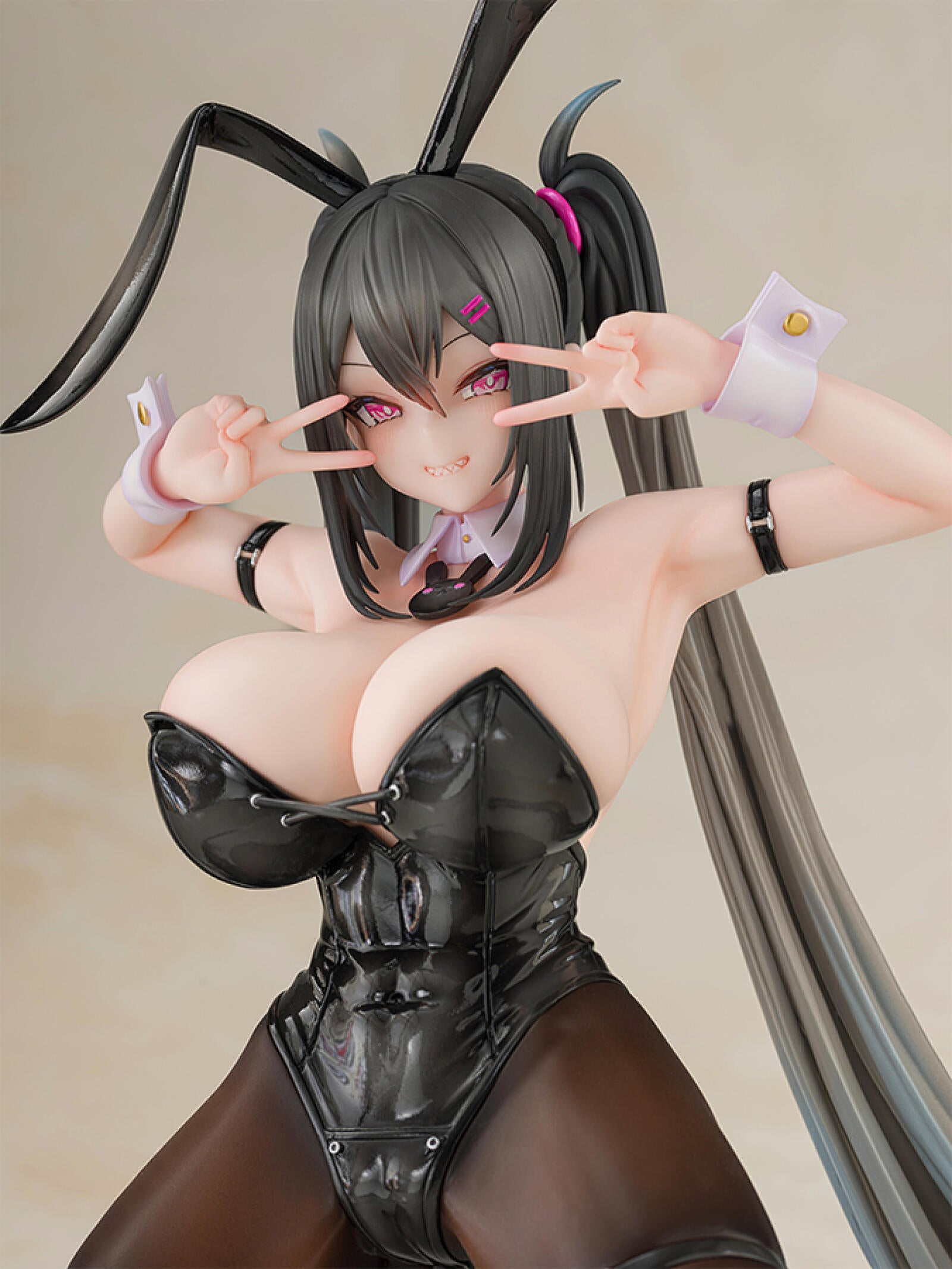 PRE ORDER Monda: 1/6 SCALE FIGURE - Yuuki Nanase (Bunny Version)