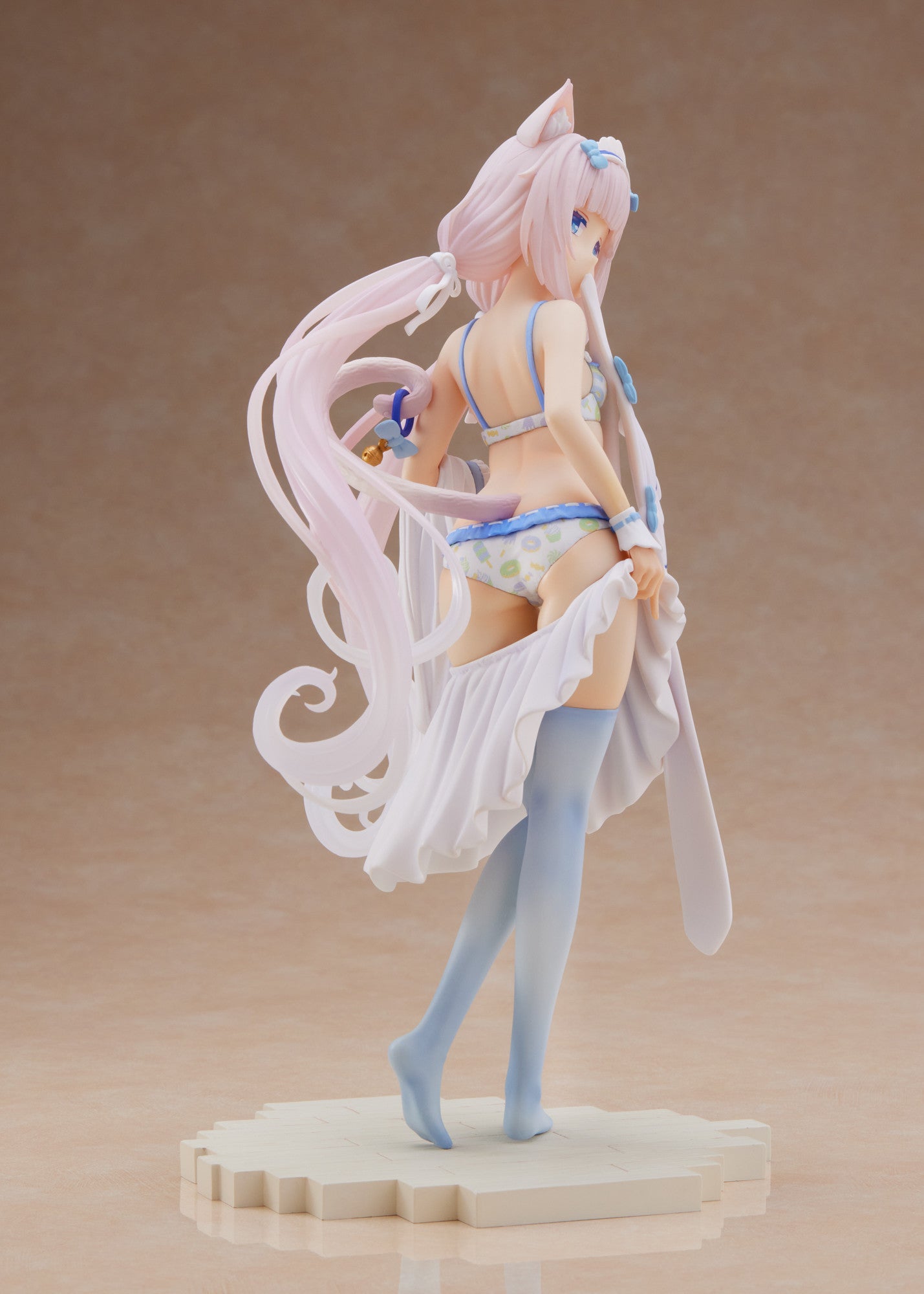 PRE ORDER Nekopara: 1/7 SCALE FIGURE - Vanilla Lovely Sweets Time