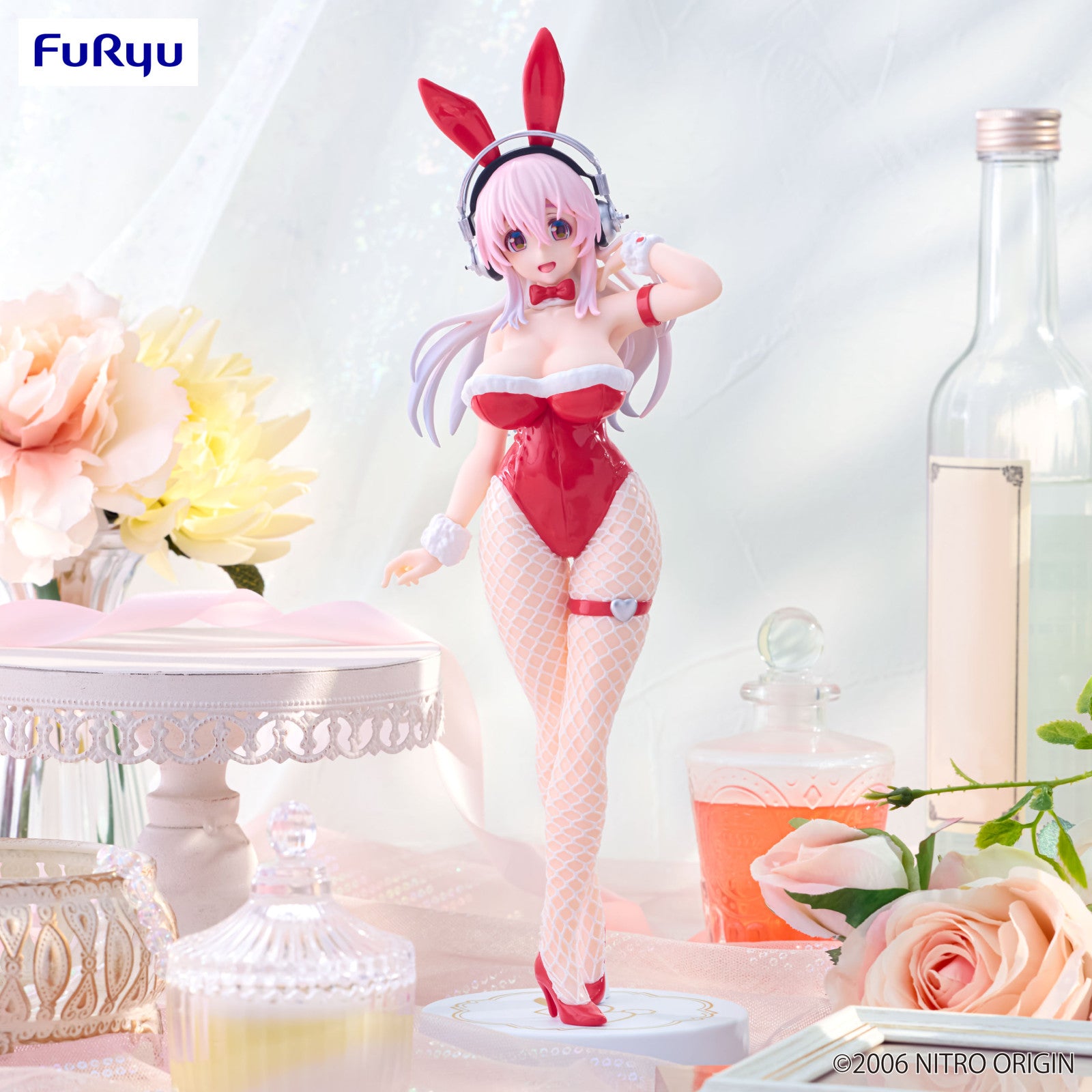 PRE ORDER Super Sonico: BICUTE BUNNIES FIGURE - Sonico (Red Color Version 2)